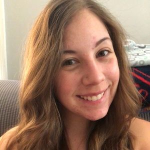 Meet your Posher, Kayla